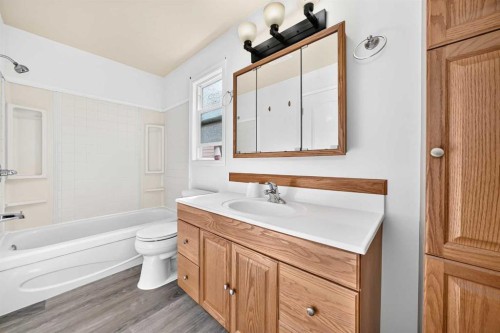 4351 58 Street Ne, Calgary, AB 