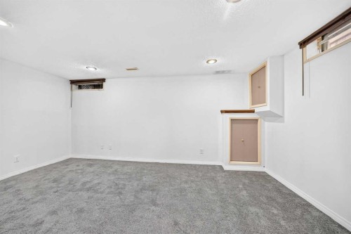 4351 58 Street Ne, Calgary, AB 
