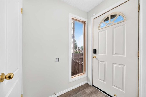 4351 58 Street Ne, Calgary, AB 
