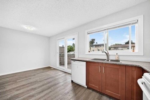 4351 58 Street Ne, Calgary, AB 