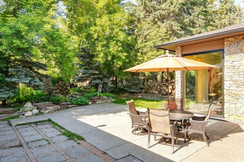 40 Eagle Ridge Place Sw, Calgary, AB 