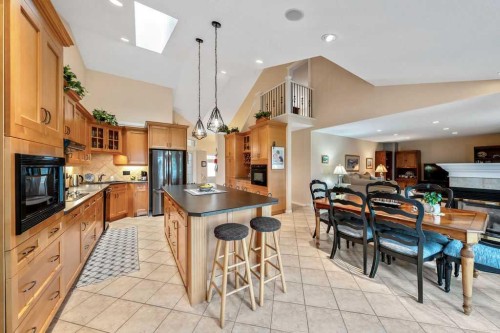 50 Cedargrove Lane Sw, Calgary, AB 