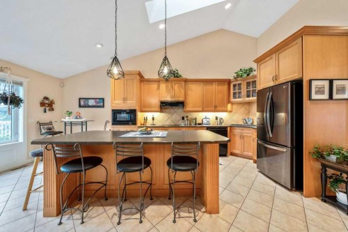 50 Cedargrove Lane Sw, Calgary, AB 