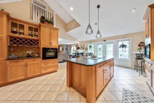 50 Cedargrove Lane Sw, Calgary, AB 