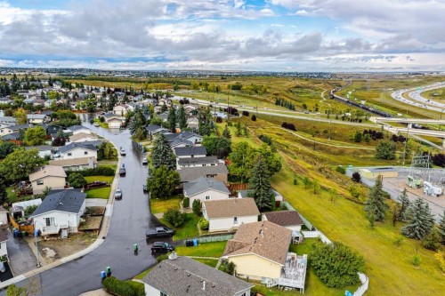 101 Huntstrom Drive Ne, Calgary, AB 