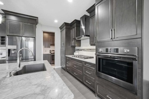 288 Corner Meadows Manor Ne, Calgary, AB 