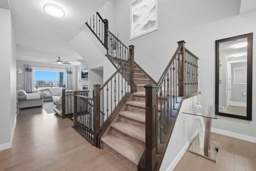 288 Corner Meadows Manor Ne, Calgary, AB 