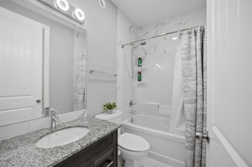 288 Corner Meadows Manor Ne, Calgary, AB 
