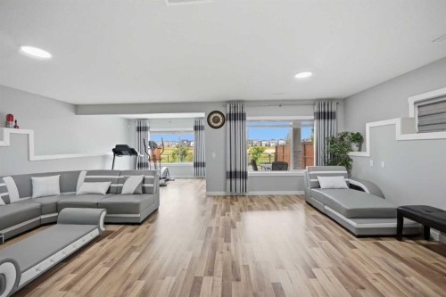 288 Corner Meadows Manor Ne, Calgary, AB 