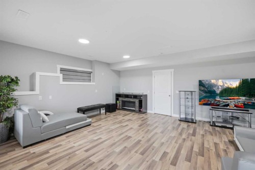 288 Corner Meadows Manor Ne, Calgary, AB 