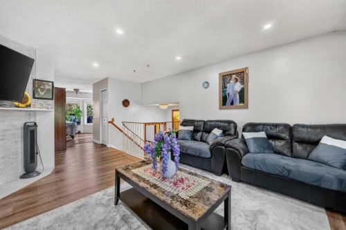 44 Templemont Drive Ne, Calgary, AB 