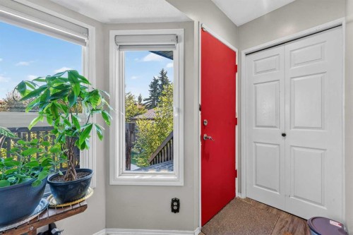 44 Templemont Drive Ne, Calgary, AB 