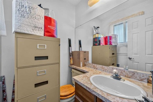 44 Templemont Drive Ne, Calgary, AB 