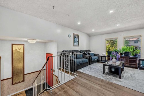 44 Templemont Drive Ne, Calgary, AB 