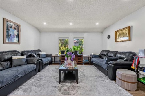44 Templemont Drive Ne, Calgary, AB 