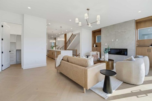 2407 4 Avenue Nw, Calgary, AB 