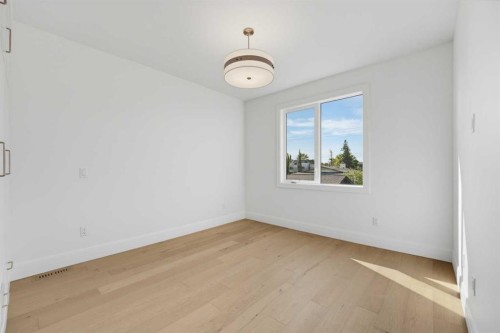 2407 4 Avenue Nw, Calgary, AB 