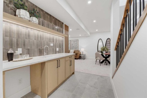 2407 4 Avenue Nw, Calgary, AB 