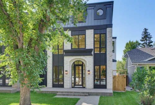 2407 4 Avenue Nw, Calgary, AB 