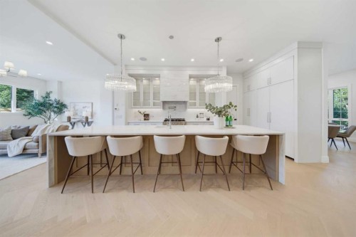 2407 4 Avenue Nw, Calgary, AB 