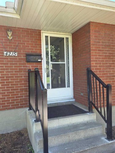 4215 Villa Crescent Nw, Calgary, AB 