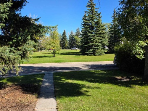 4215 Villa Crescent Nw, Calgary, AB 