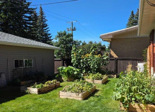4215 Villa Crescent Nw, Calgary, AB 