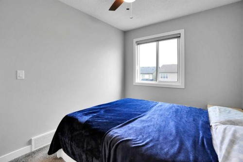 40 Cornerbrook Gate Ne, Calgary, AB 