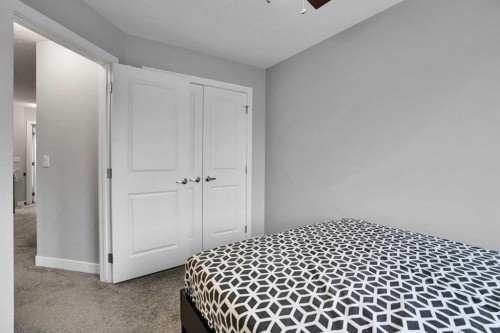 40 Cornerbrook Gate Ne, Calgary, AB 