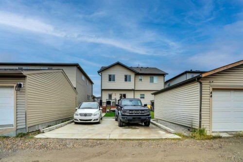 40 Cornerbrook Gate Ne, Calgary, AB 