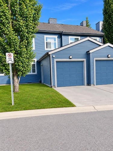 63 Chapalina Square Se, Calgary, AB 