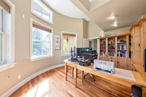 1420 23 Avenue Nw, Calgary, AB 