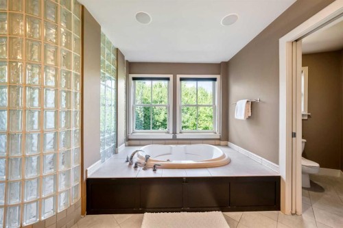 1420 23 Avenue Nw, Calgary, AB 