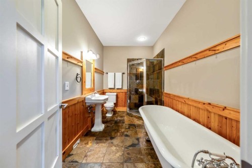 1420 23 Avenue Nw, Calgary, AB 