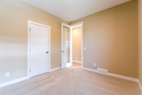131 Waterford Manor, Chestermere, AB 