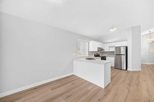 136 Bridlemeadows Common Sw, Calgary, AB 