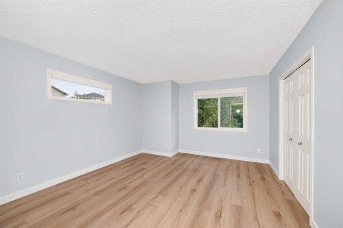 136 Bridlemeadows Common Sw, Calgary, AB 