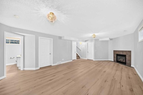 136 Bridlemeadows Common Sw, Calgary, AB 