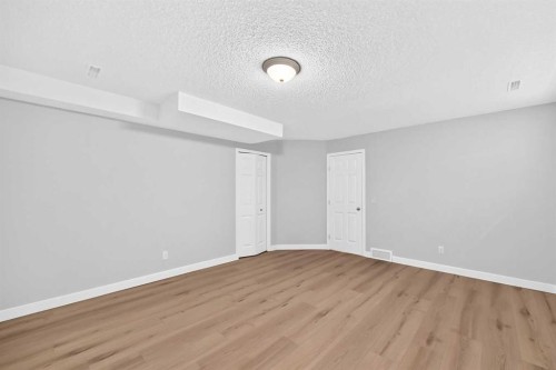 136 Bridlemeadows Common Sw, Calgary, AB 