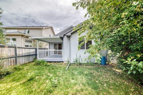 136 Bridlemeadows Common Sw, Calgary, AB 