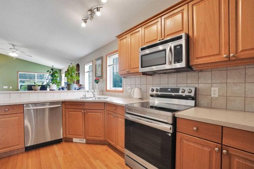 144 Hillcrest Cape, Strathmore, AB 