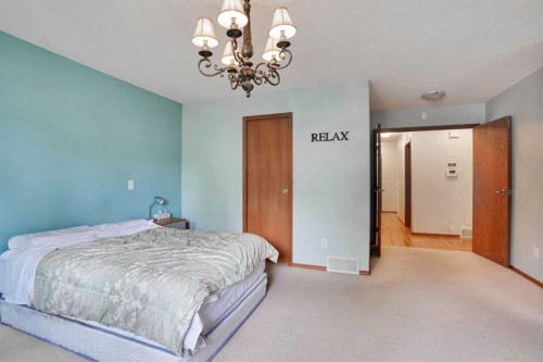 144 Hillcrest Cape, Strathmore, AB 