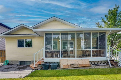 144 Hillcrest Cape, Strathmore, AB 