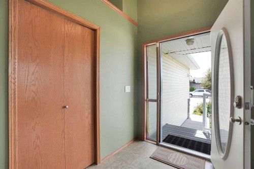 144 Hillcrest Cape, Strathmore, AB 