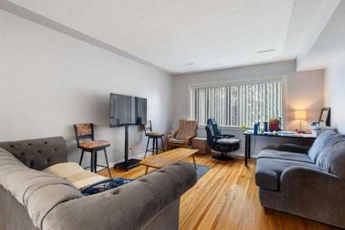 128 40 Avenue Nw, Calgary, AB 