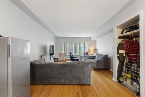 128 40 Avenue Nw, Calgary, AB 