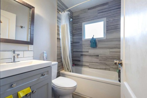 128 40 Avenue Nw, Calgary, AB 
