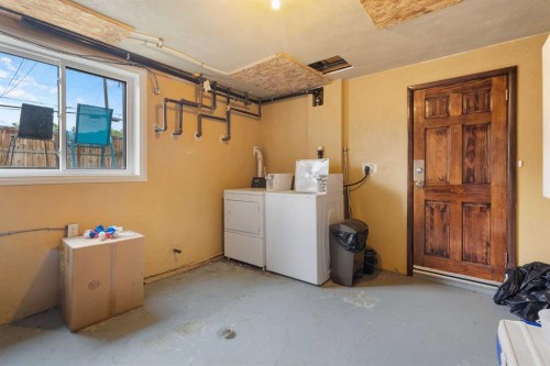 128 40 Avenue Nw, Calgary, AB 