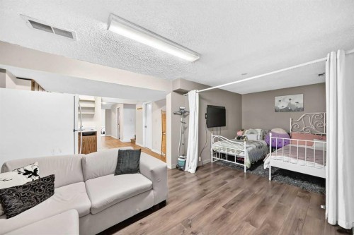 37 Falton Drive Ne, Calgary, AB 