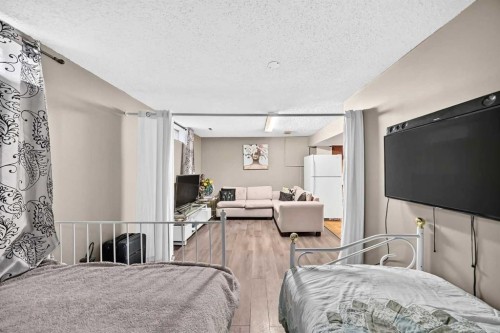 37 Falton Drive Ne, Calgary, AB 